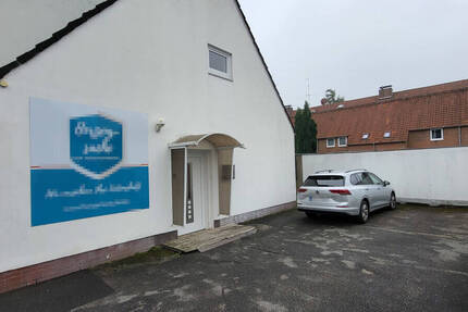 Gewerbeobjekt Lübeck / Sankt Lorenz Nord St. Lorenz Nord - 4 Zimmer, 172 m&sup2;, 950&euro; | Angebot:25670271