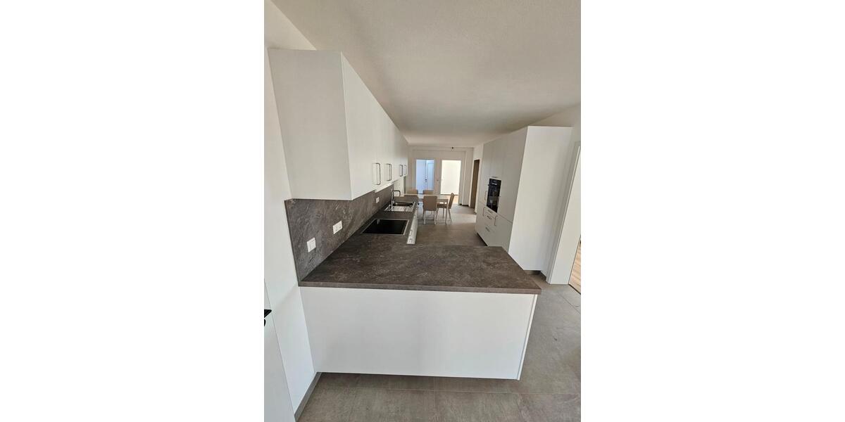 Etagenwohnung Herrenberg - 5 Zimmer, 26 m&sup2;, 700&euro; | Angebot:25990830