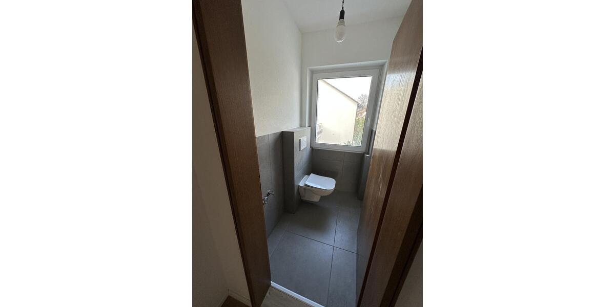 Etagenwohnung Schwebheim - 5 Zimmer, 102 m&sup2;, 1.250&euro; | Angebot:26039163