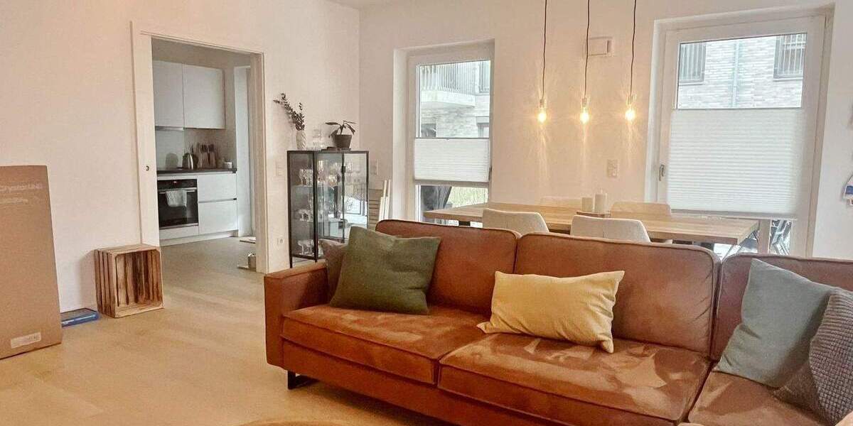 Etagenwohnung Lübeck St. Jürgen - 3 Zimmer, 127 m&sup2;, 1.950&euro; | Angebot:24737867