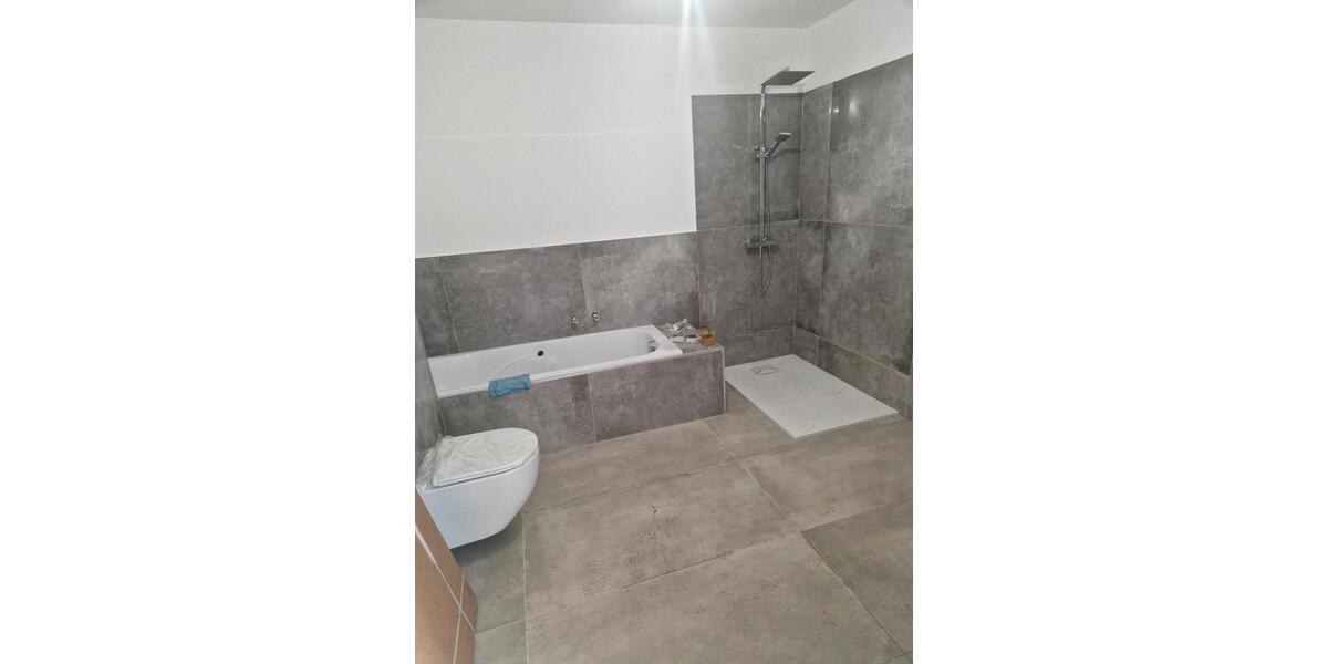 Hochparterre Püttlingen - 2 Zimmer, 90 m&sup2;, 1.130&euro; | Angebot:25948542