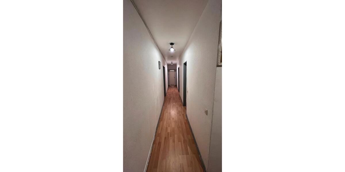 Etagenwohnung Trier Feyen-Weismark - 2 Zimmer, 111 m&sup2;, 470&euro; | Angebot:26592181