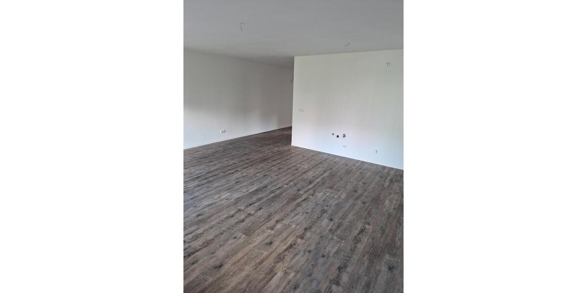 Etagenwohnung Rechlin - 2 Zimmer, 68 m&sup2;, 680&euro; | Angebot:26560341