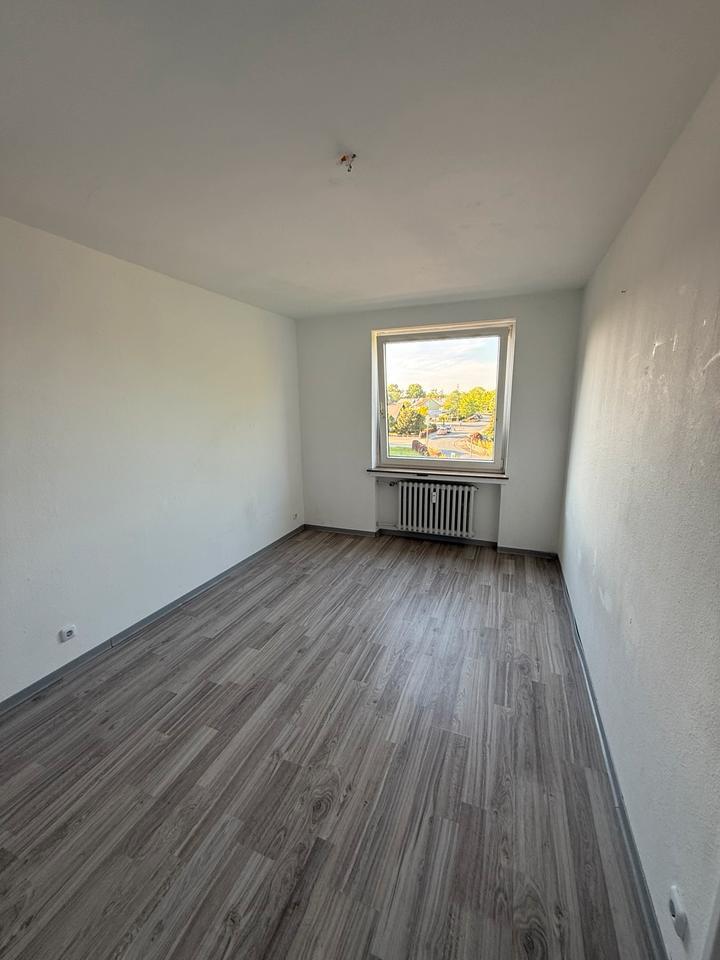 Gemütliche 3-Zimmer-Wohnung mit Einbauküche ab sofort zimmer