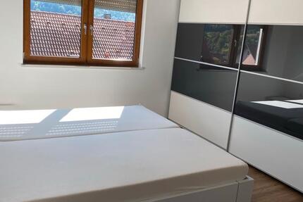 Wohnung Freudenberg - 3 Zimmer, 120 m&sup2;, 960&euro; | Angebot:25641012