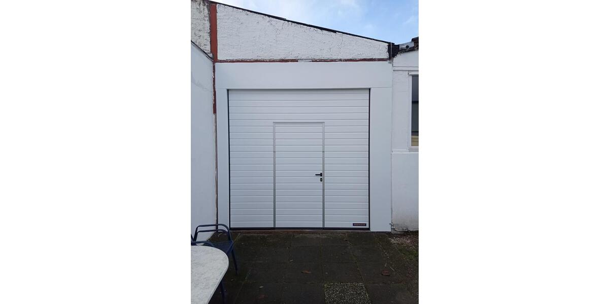 Lagerhalle mit Büroräumen zimmer