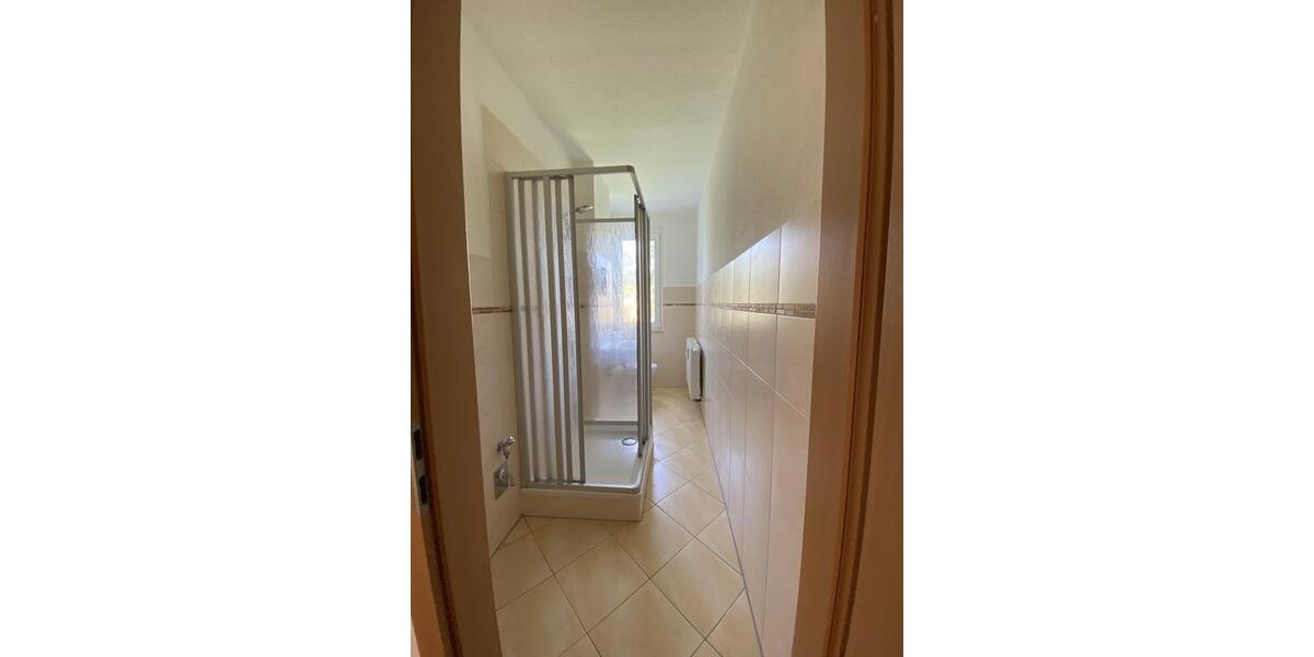 Etagenwohnung Hohenmölsen - 2 Zimmer, 49 m&sup2;, 322&euro; | Angebot:24506401