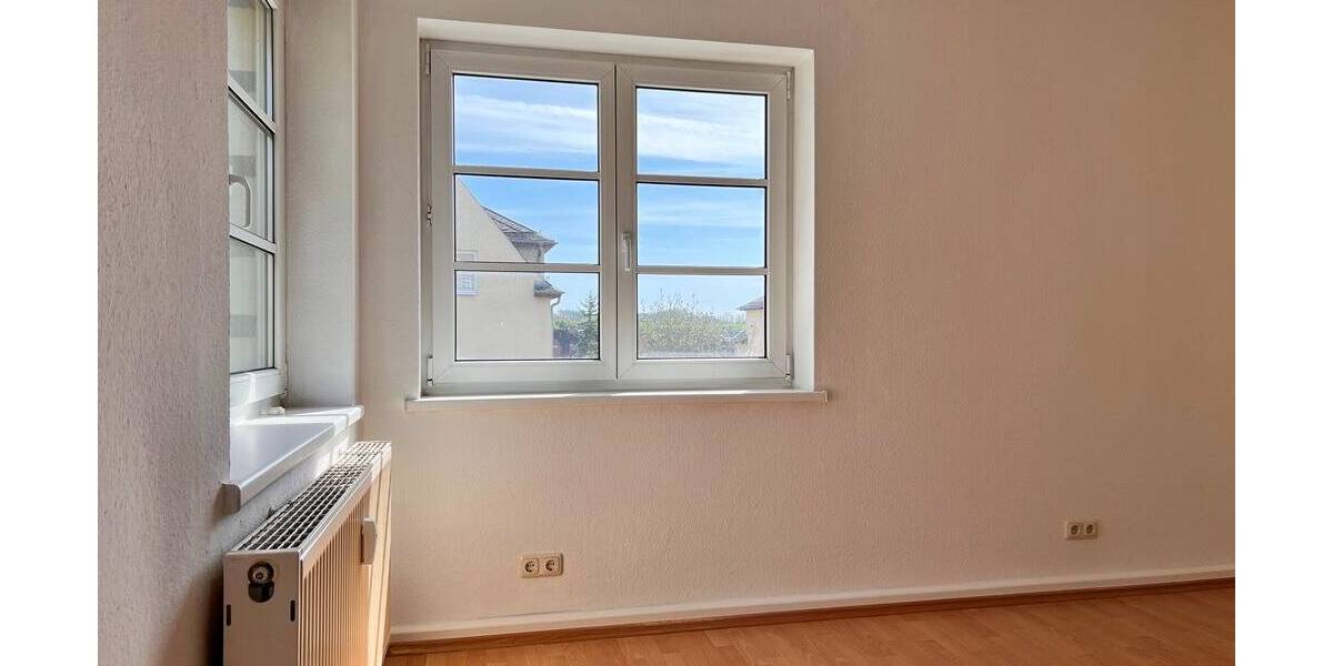 Etagenwohnung Plauen Reusa - 3 Zimmer, 64 m&sup2;, 354&euro; | Angebot:26388916