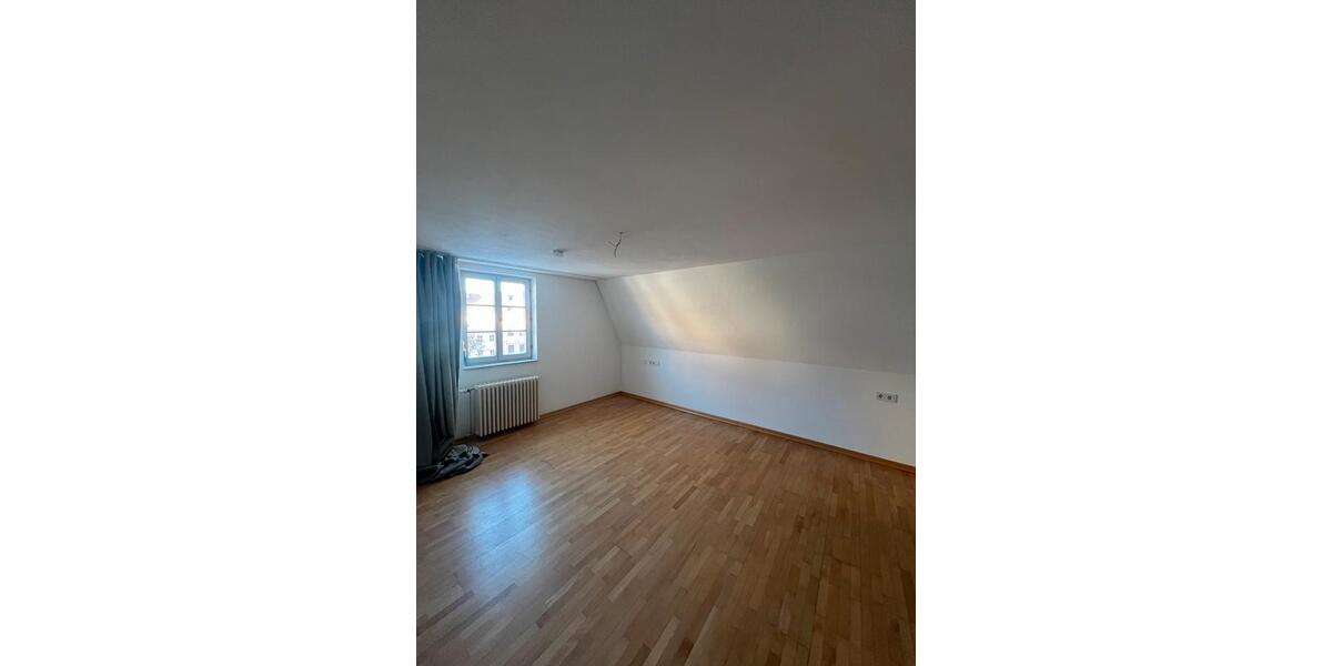 Maisonettenwohnung Erfurt - 3 Zimmer, 94 m&sup2;, 1.222&euro; | Angebot:25650533