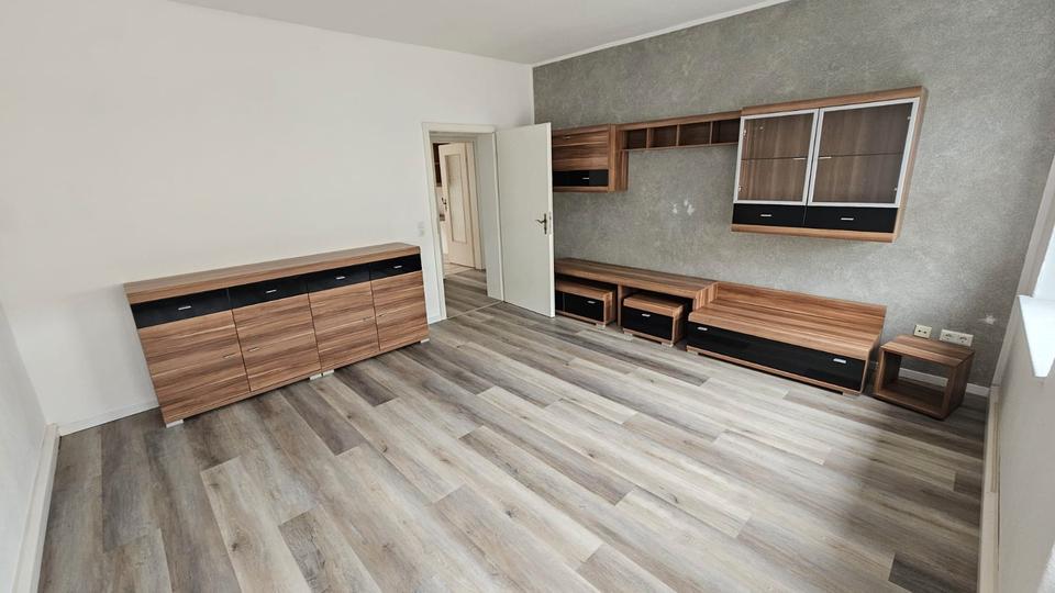 Etagenwohnung Köthen (Anhalt) - 3 Zimmer, 67 m&sup2;, 405&euro; | Angebot:26576136