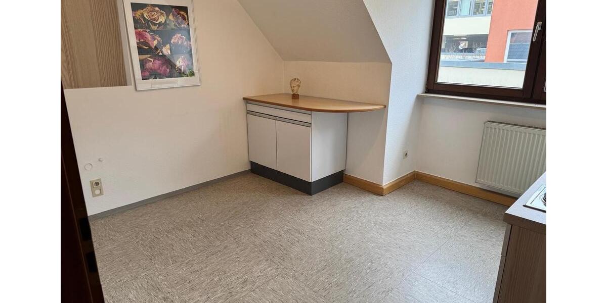 Etagenwohnung Heidenheim an der Brenz Aufhausen - 4 Zimmer, 95 m&sup2;, 1.300&euro; | Angebot:24585475
