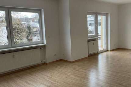 Wohnung Usingen - 3 Zimmer, 85 m&sup2;, 1.020&euro; | Angebot:27232739