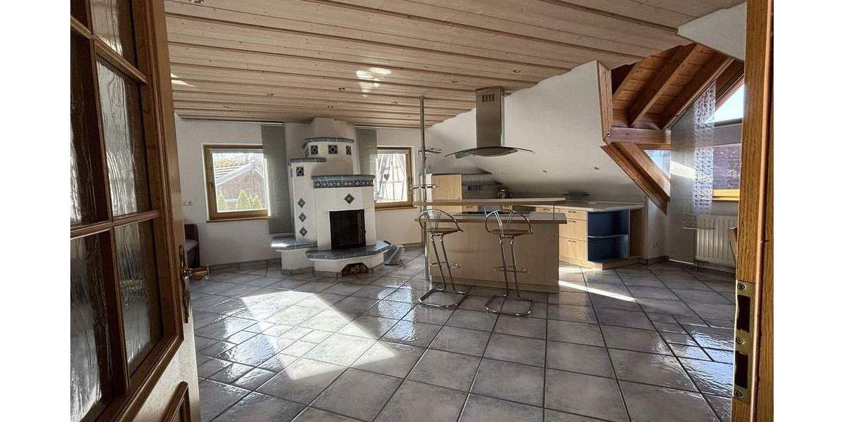 Etagenwohnung Sulzdorf Sternberg - 3 Zimmer, 120 m&sup2;, 770&euro; | Angebot:26162706