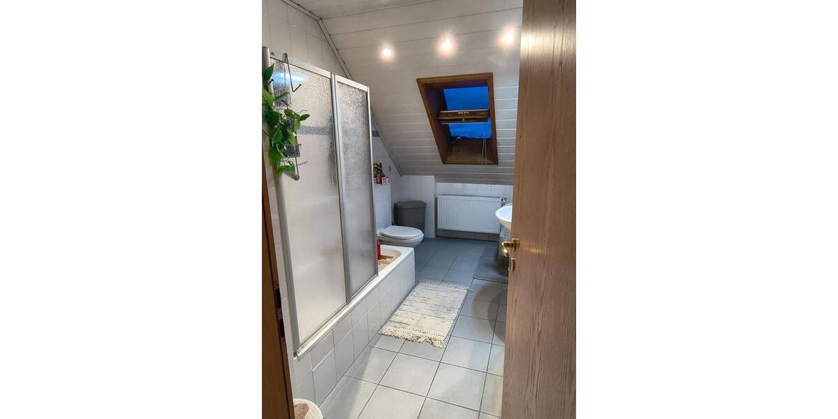 Dachgeschoßwohnung Idar-Oberstein Oberstein - 4 Zimmer, 82 m&sup2;, 575&euro; | Angebot:24881333