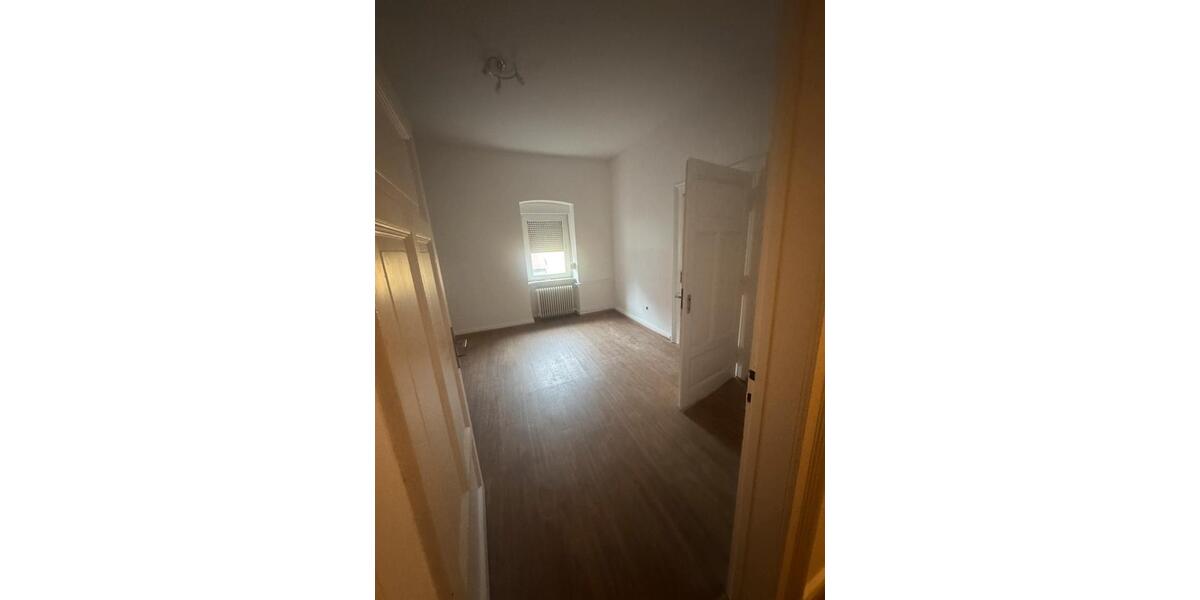 Etagenwohnung Namborn - 5 Zimmer, 120 m&sup2;, 950&euro; | Angebot:26693699