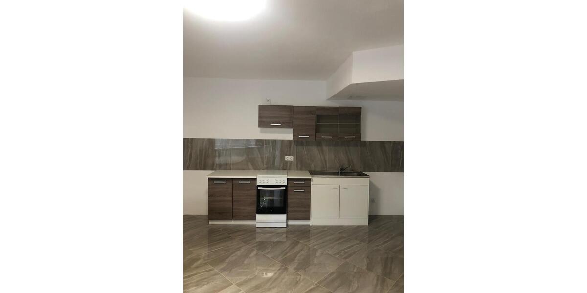Erdgeschoßwohnung Homburg - 4 Zimmer, 120 m&sup2;, 850&euro; | Angebot:25881914