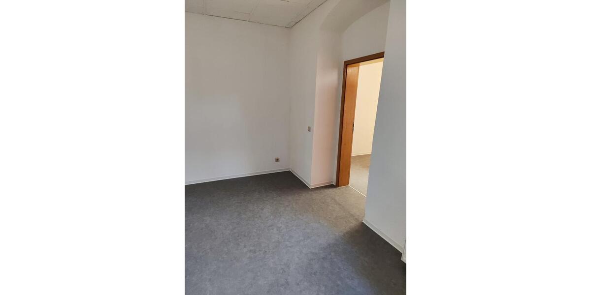 Etagenwohnung Hettstedt - 3 Zimmer, 96 m&sup2;, 500&euro; | Angebot:25710695