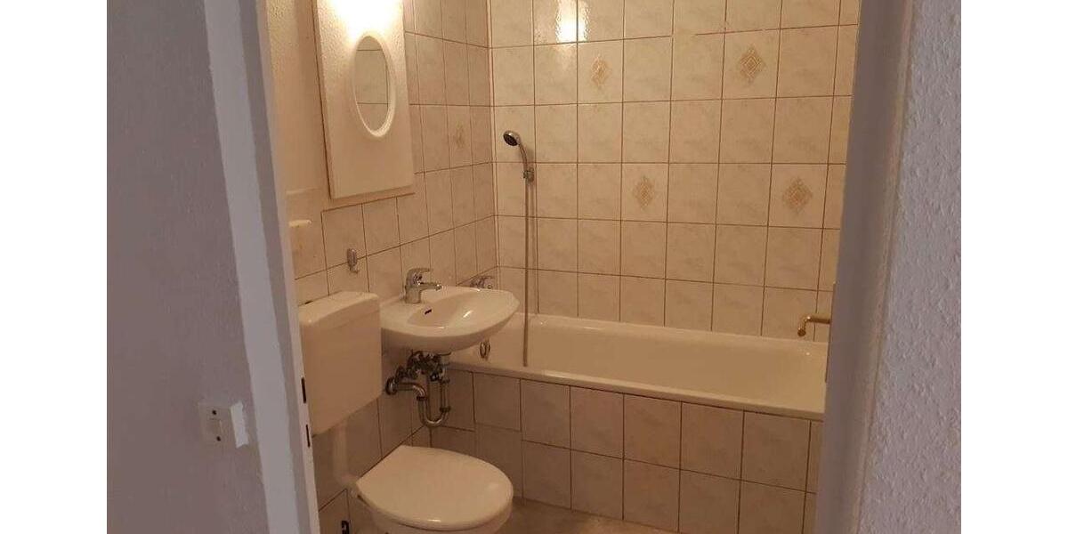 Etagenwohnung Suhl - 3 Zimmer, 56 m&sup2;, 307&euro; | Angebot:25918723