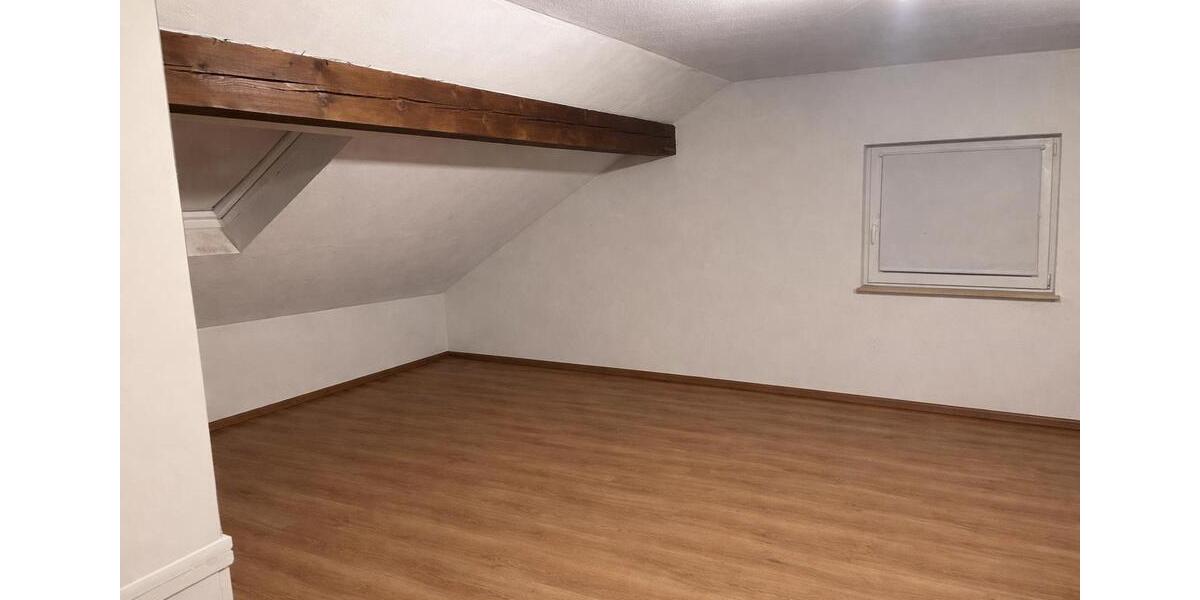 Dachgeschoßwohnung Eschenburg - 1 Zimmer, 56 m&sup2;, 550&euro; | Angebot:26223339