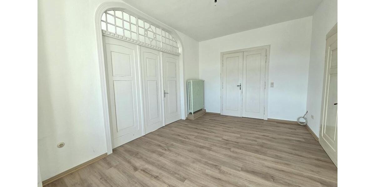 Etagenwohnung Bad Rodach - 6 Zimmer, 150 m&sup2;, 1.000&euro; | Angebot:26094590
