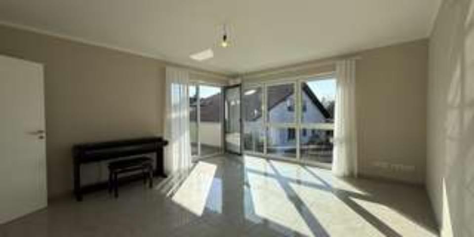 Etagenwohnung Pohlheim - 3 Zimmer, 107 m&sup2;, 1.125&euro; | Angebot:25844424