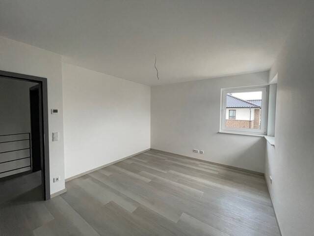 Doppelhaushälfte Leopoldshöhe - 5 Zimmer, 146 m&sup2;, 1.700&euro; | Angebot:26751950