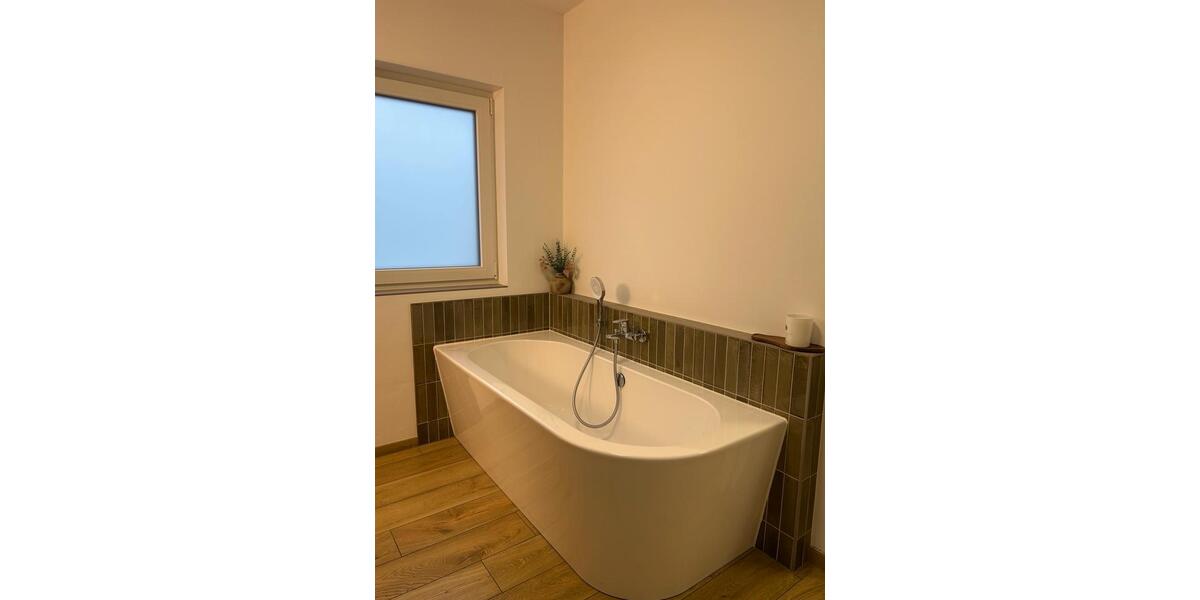 Etagenwohnung Velpke - 2 Zimmer, 80 m&sup2;, 950&euro; | Angebot:26237599