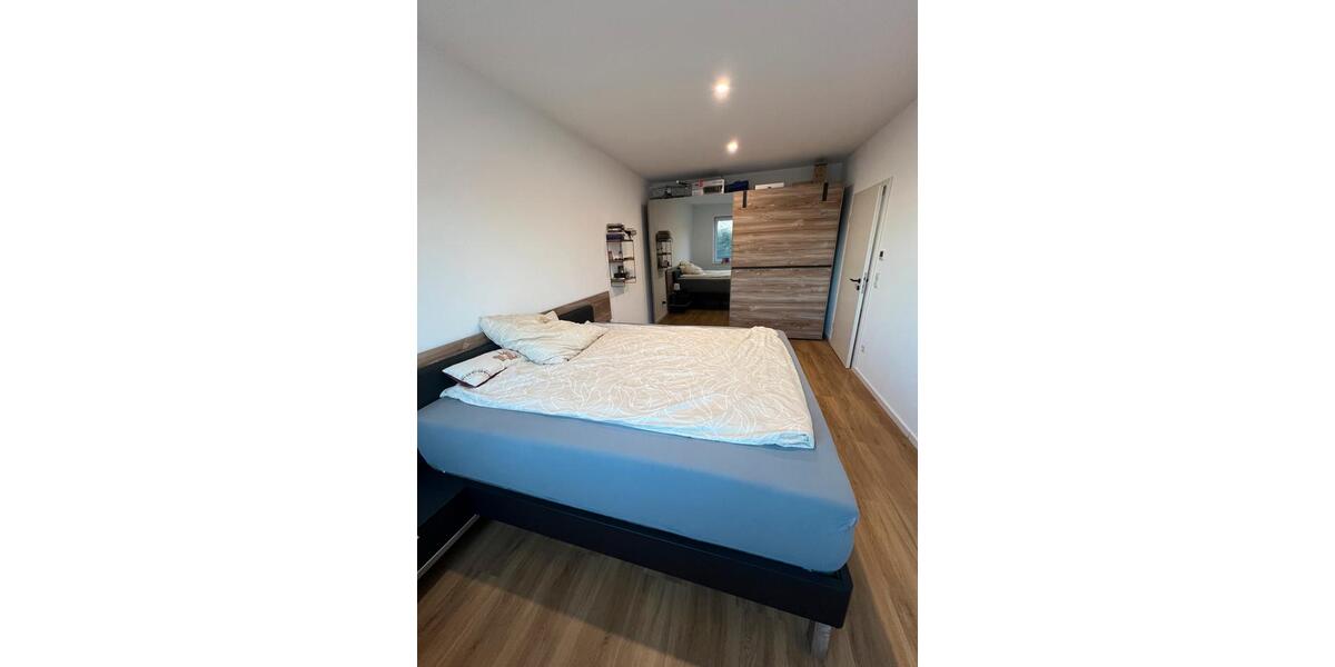 Neuwertige möblierte EG Neubauwohnung auf Zeit! - Feldrand Lage 3 zimmer