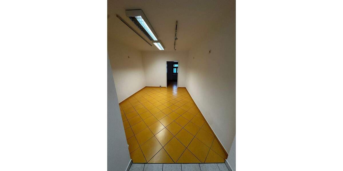 Gewerbeobjekt Weißenfels - 2 Zimmer, 700&euro; | Angebot:25670788