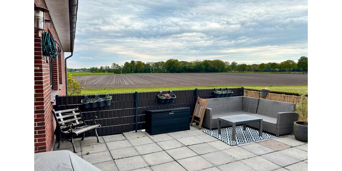 Dachgeschoßwohnung Uplengen - 5 Zimmer, 145 m&sup2;, 1.150&euro; | Angebot:26640652
