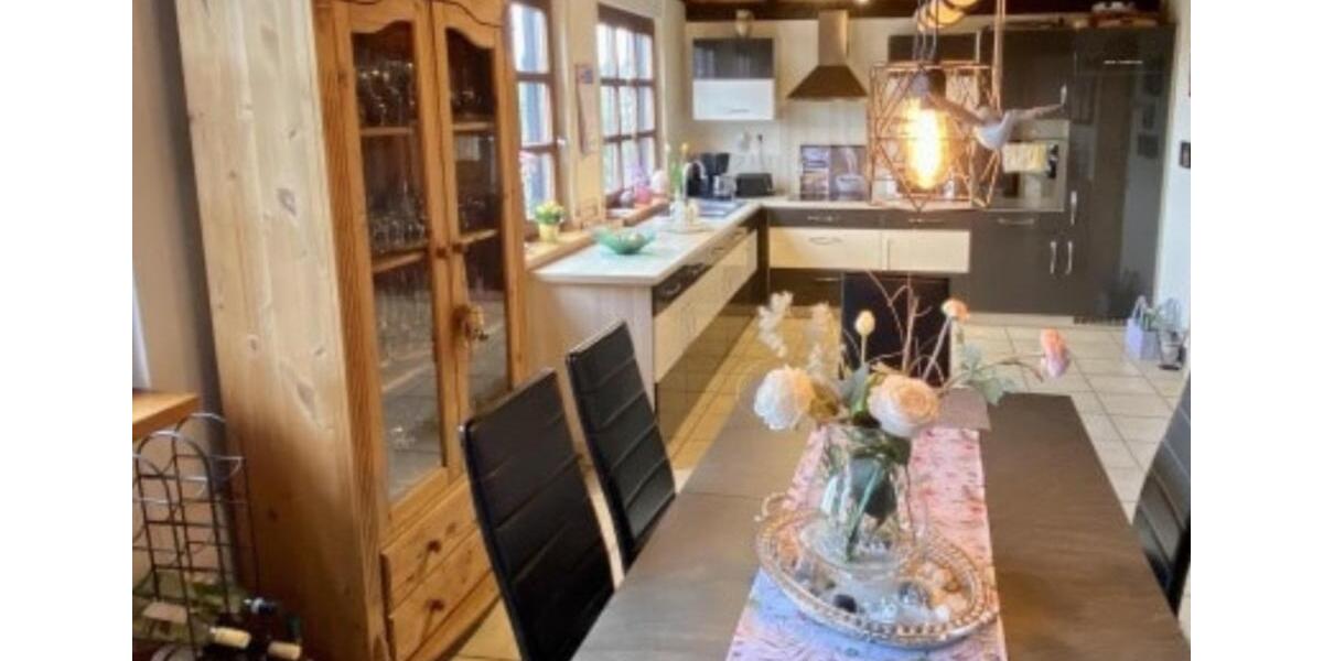 Einfamilienhaus Wiehl - 3 Zimmer, 110 m&sup2;, 1.300&euro; | Angebot:25232205