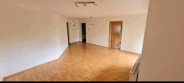 Helle 3 Zimmer Wohnung zimmer