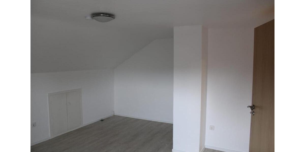Dachgeschoßwohnung Ahlen - 2 Zimmer, 65 m&sup2;, 500&euro; | Angebot:26579718
