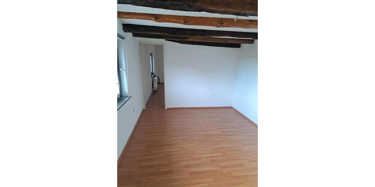 Etagenwohnung Overath - 3 Zimmer, 100 m&sup2;, 9&euro; | Angebot:23806876