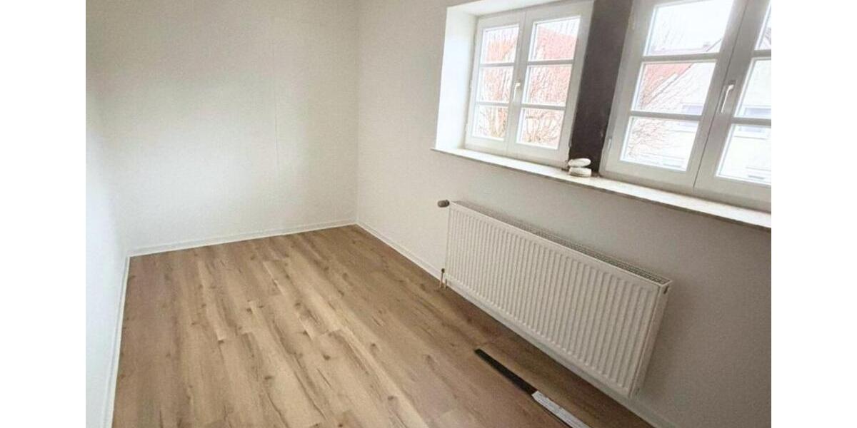 Wohnen über den Dächern: 3-ZKB mit Balkon und Weitblick 4 zimmer