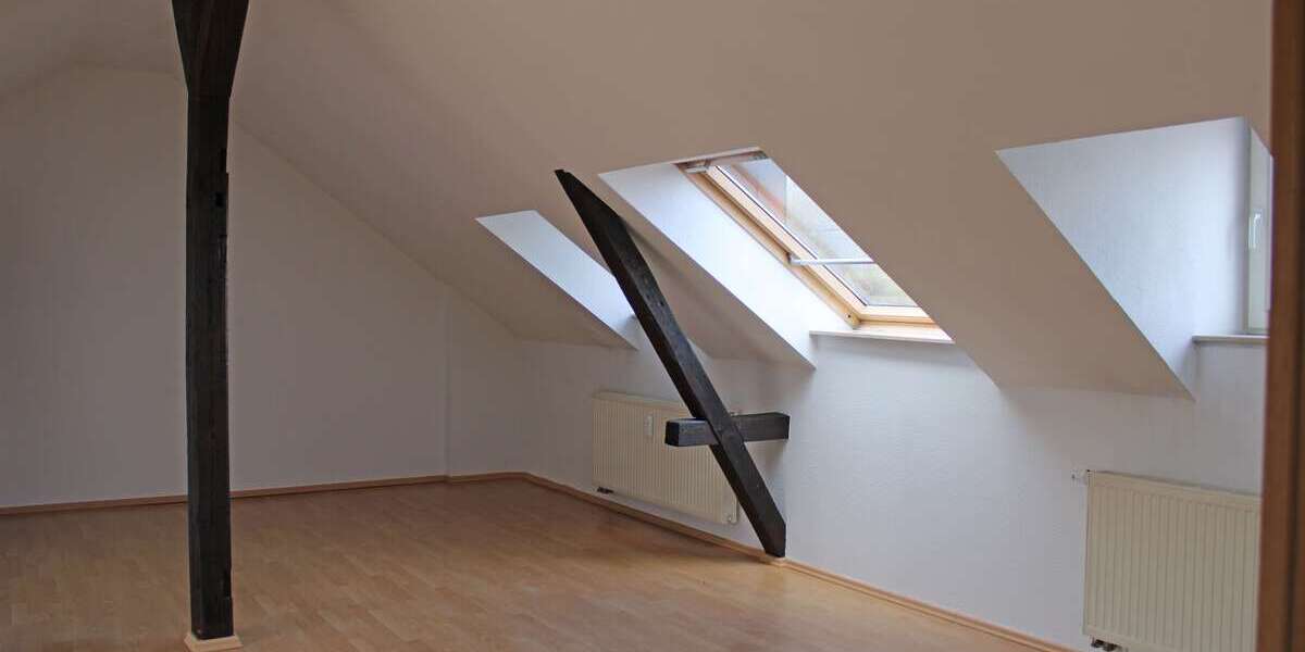 Etagenwohnung Arnstadt - 3 Zimmer, 81 m&sup2;, 589&euro; | Angebot:23358810