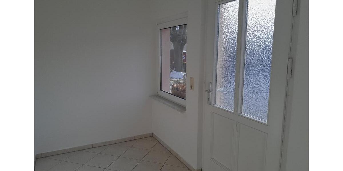 Erdgeschoßwohnung Radeberg - 2 Zimmer, 64 m&sup2;, 480&euro; | Angebot:24792760