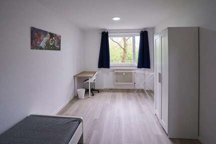 Zimmer Düsseldorf Holthausen - 619&euro; | Angebot:27483920