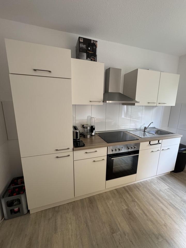 Bezugsfertig ab 01.09.2025: Moderne 1-Zimmer-Wohnung – Erstbezug nach Renovierung, ruhige Lage