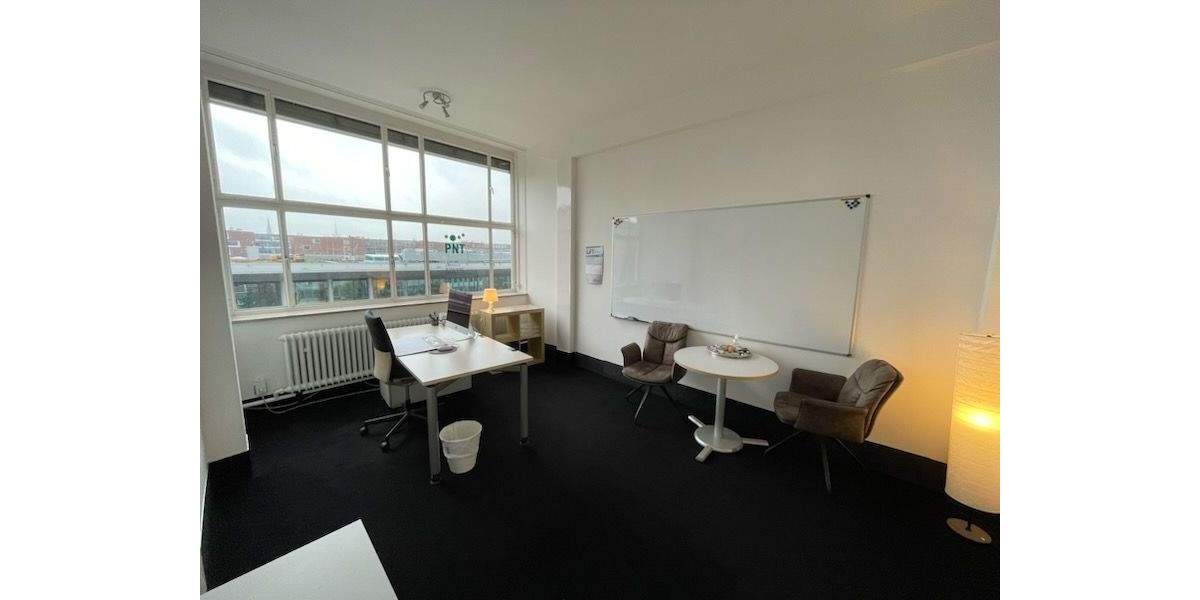 Helles Büro gegenüber dem Münster HBF - Gemeinschaft, WLAN & 247 zimmer