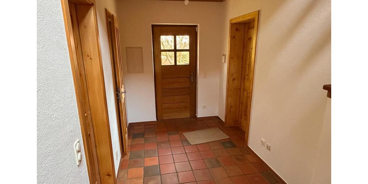 Einfamilienhaus Schlüchtern - 3 Zimmer, 150 m&sup2;, 1.450&euro; | Angebot:25964514