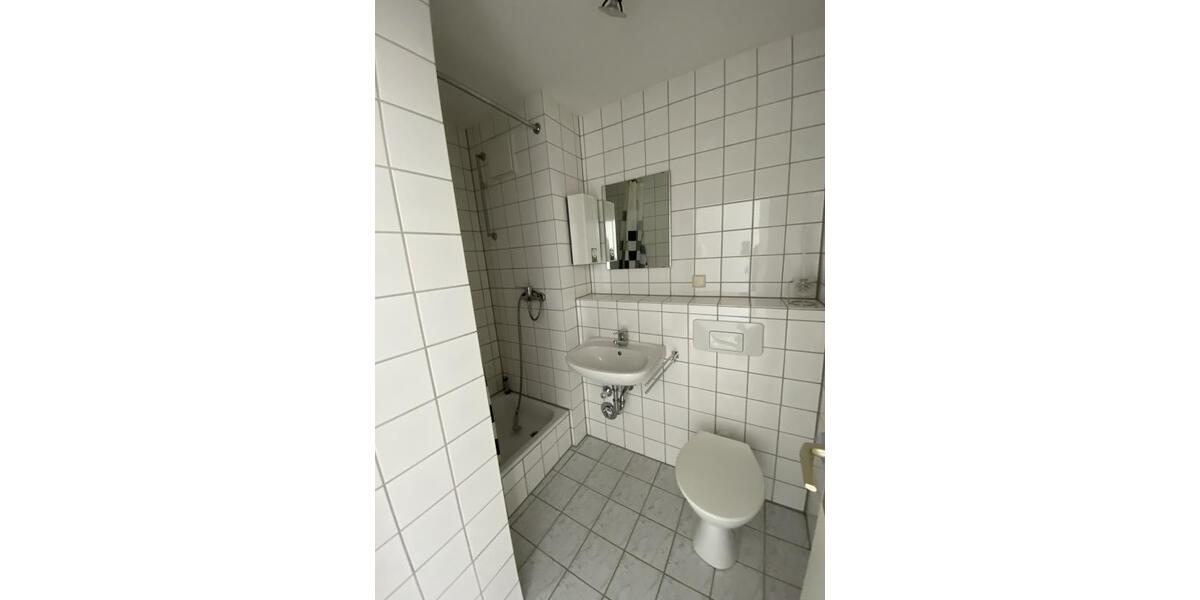 Etagenwohnung Mittweida - 1 Zimmer, 20 m&sup2;, 210&euro; | Angebot:24980599