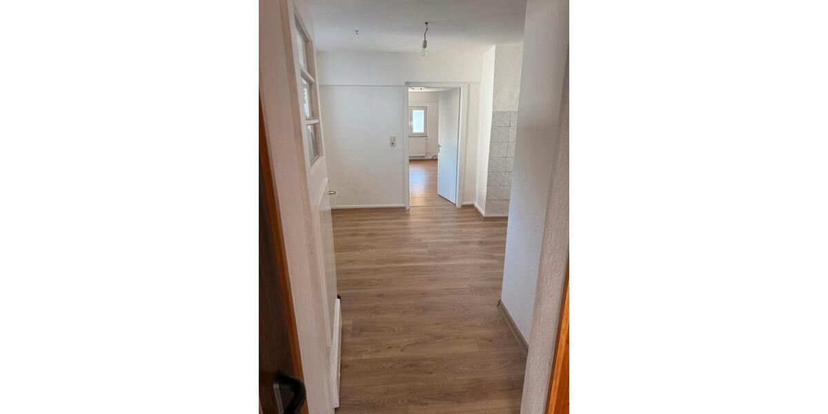 Etagenwohnung Herborn - 3 Zimmer, 65 m&sup2;, 590&euro; | Angebot:25754997
