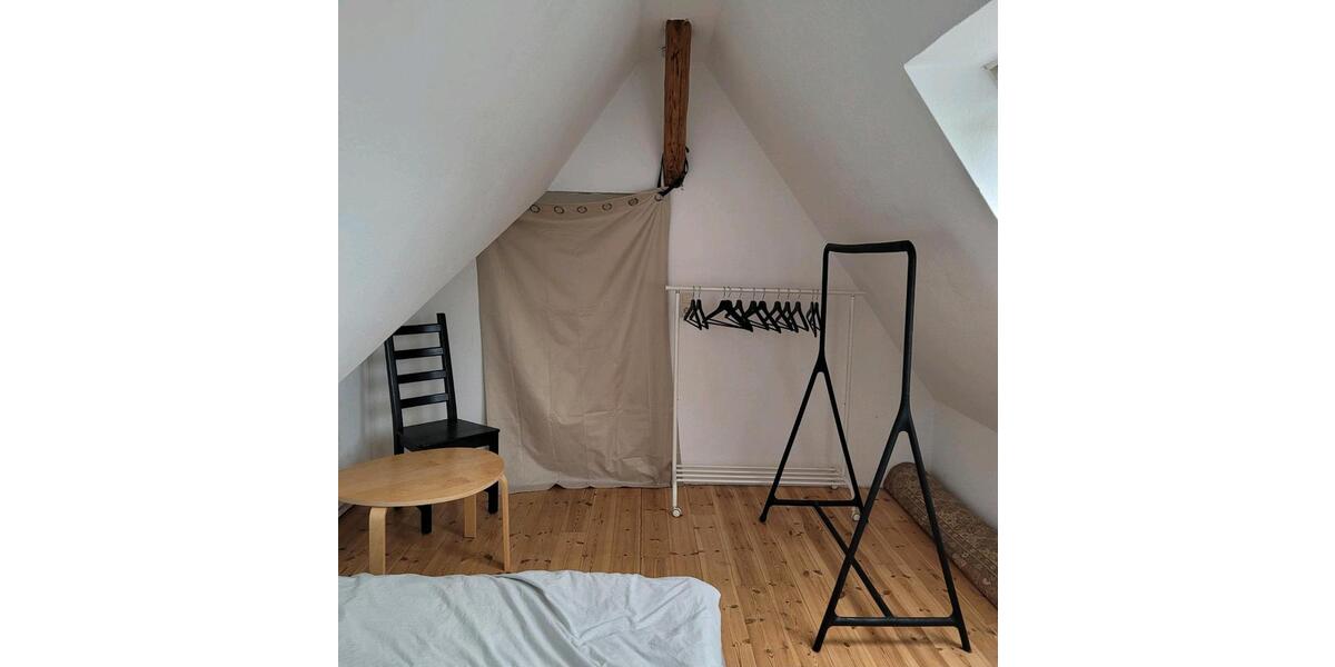 Dachgeschoßwohnung Braunschweig Lehndorf-Watenbüttel - 3 Zimmer, 45 m&sup2;, 650&euro; | Angebot:26565992