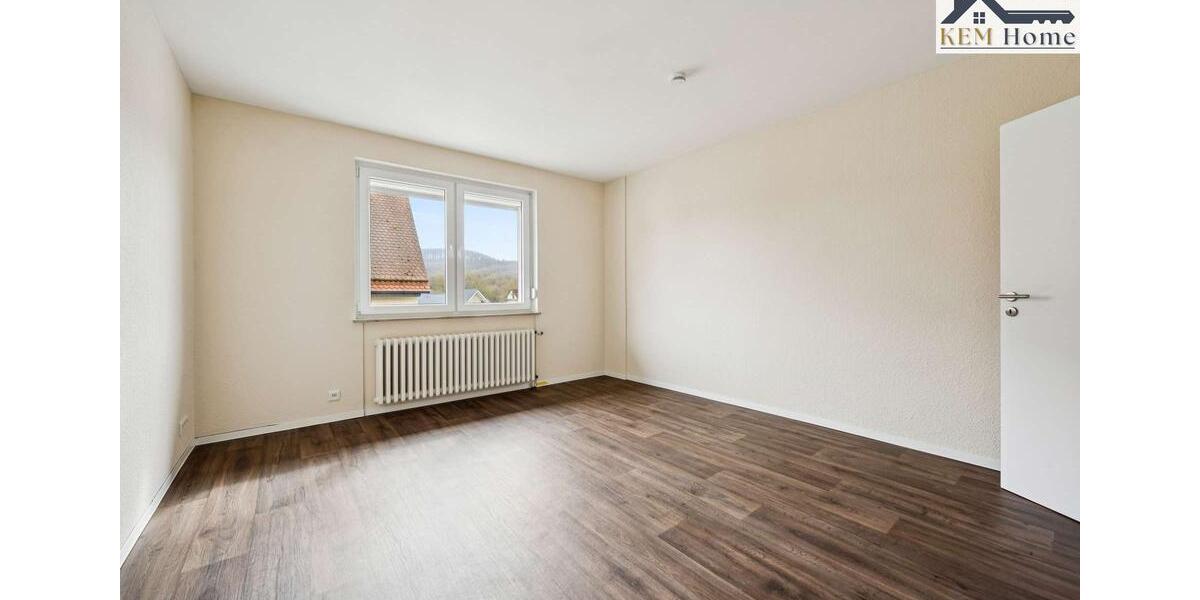 Einfamilienhaus Lauenau - 9 Zimmer, 2.000 m&sup2;, 2.250&euro; | Angebot:25869008