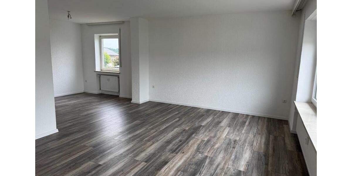 Etagenwohnung Simbach - 4 Zimmer, 97 m&sup2;, 850&euro; | Angebot:25823271