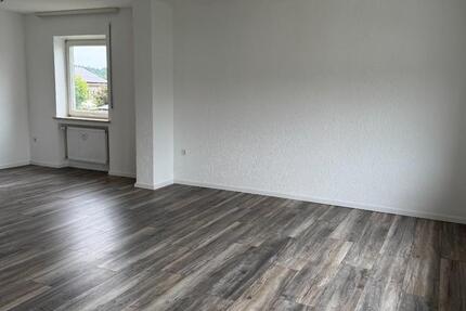 Wohnung Simbach - 4 Zimmer, 97 m&sup2;, 850&euro; | Angebot:25823271