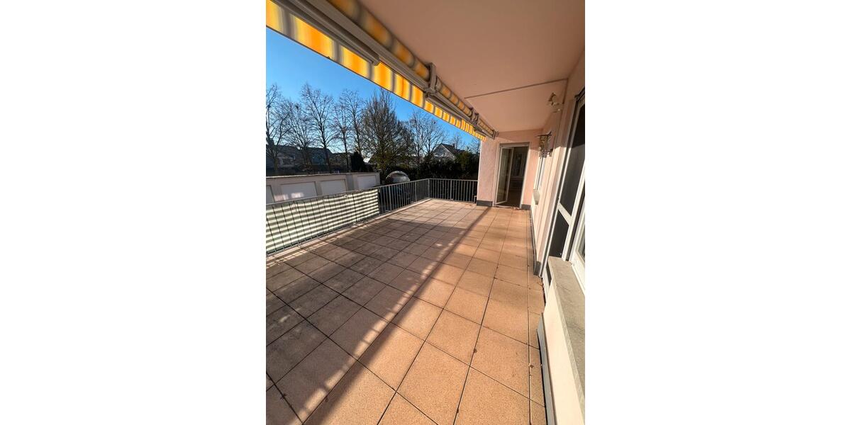Erdgeschoßwohnung Dreieich - 4 Zimmer, 120 m&sup2;, 1.700&euro; | Angebot:23403248
