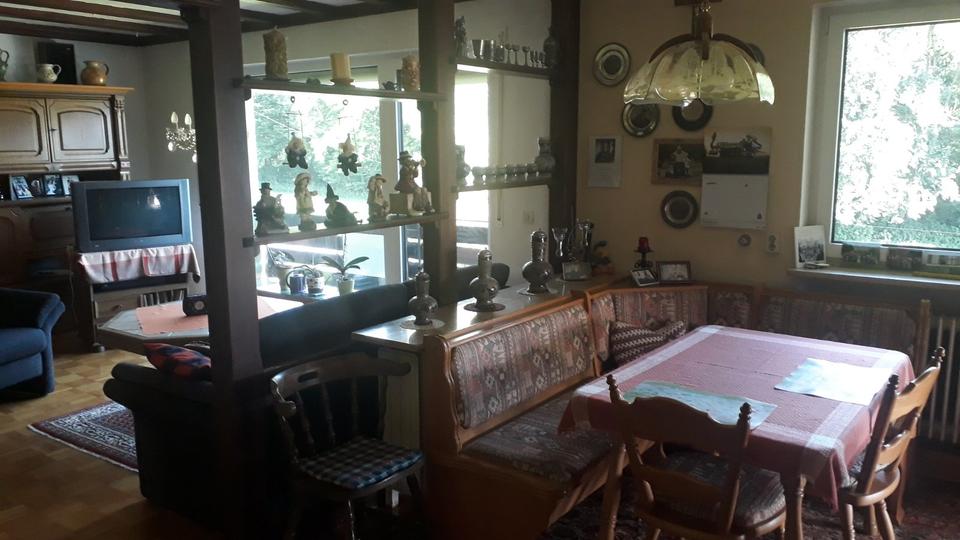 Dachgeschoßwohnung Polsingen - 8 Zimmer, 250 m&sup2;, 1.200&euro; | Angebot:25883171