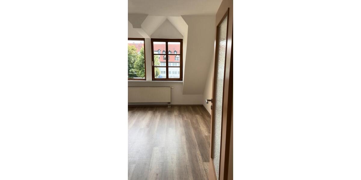 Dachgeschoßwohnung Bernburg (Saale) - 3 Zimmer, 66 m&sup2;, 530&euro; | Angebot:26336033